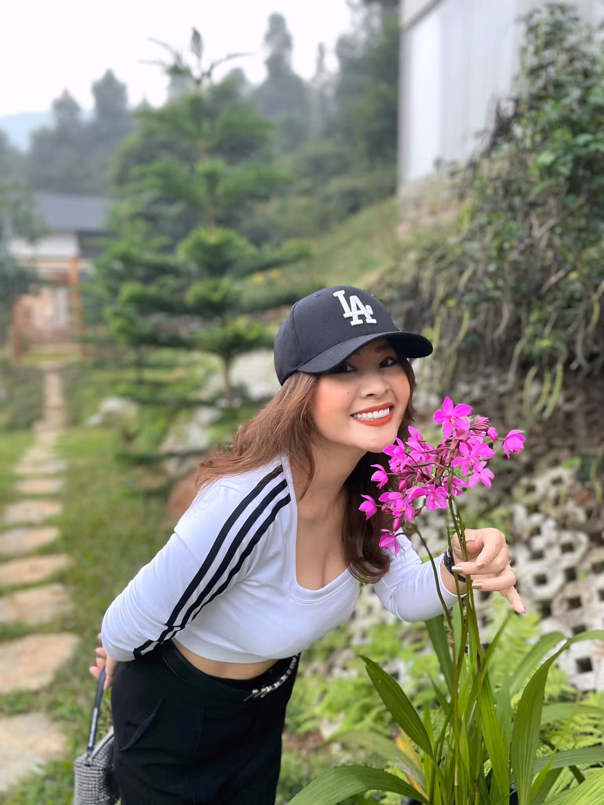 Vo tre dep, quyen ru cua ca si Dang Duong-Hinh-9