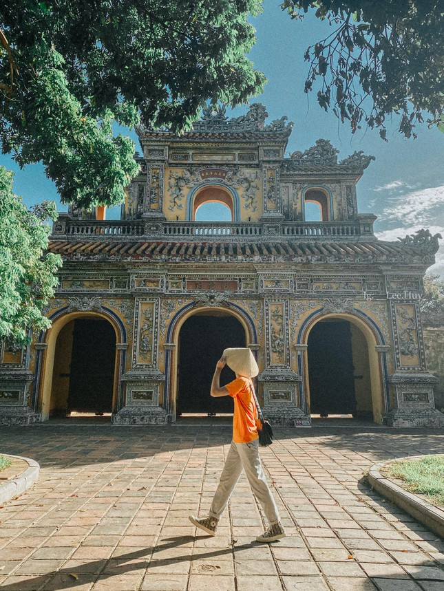 Le Tien Huy – Chang photographer tre luon khat khao cong hien cho thanh pho Cang-Hinh-7