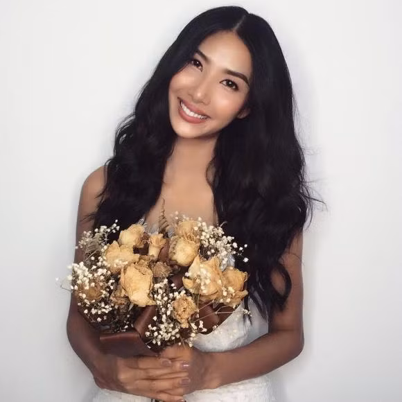 Hoang Thuy khien fan lo lang khi bi sot cao den muc phai nhap vien-Hinh-2