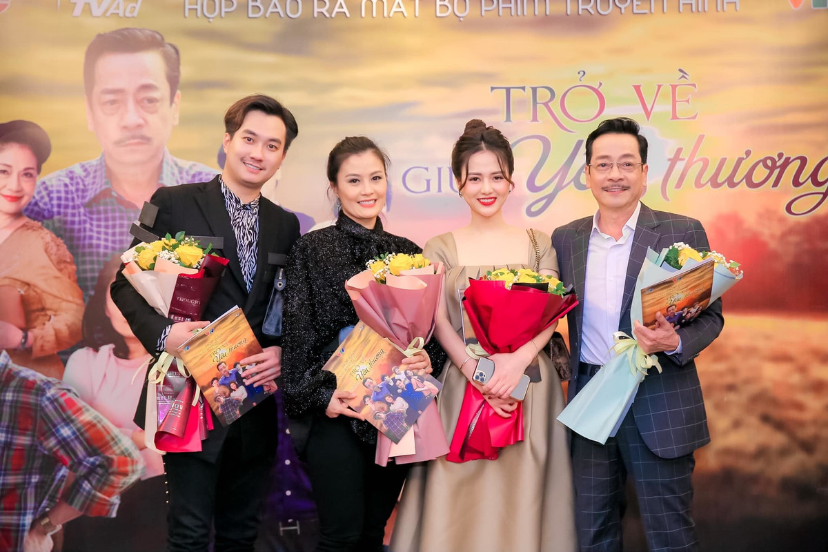 Co con dau tren phim bi NSND Hoang Dung mang vi hon-Hinh-3