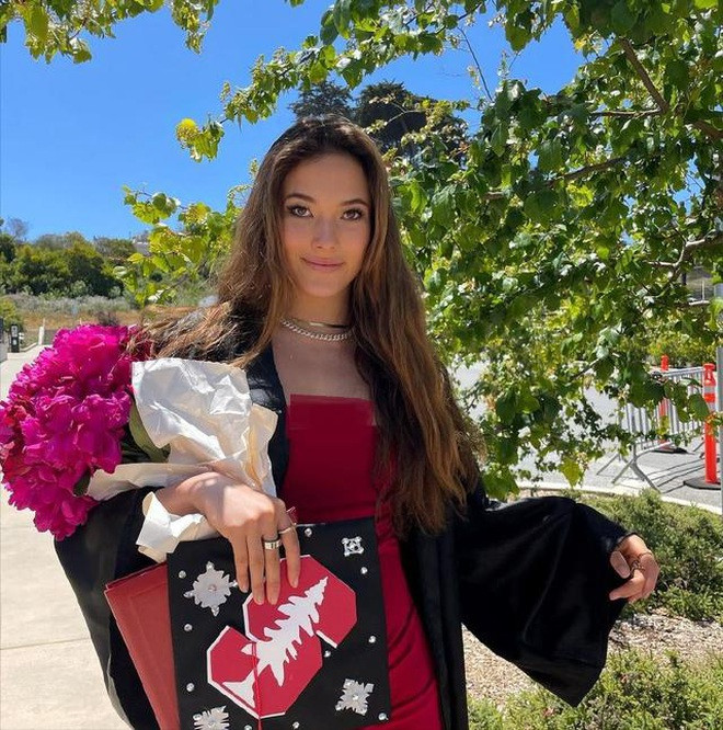 Nhan sac thien than xinh dep cua lang truot tuyet the gioi-Hinh-5