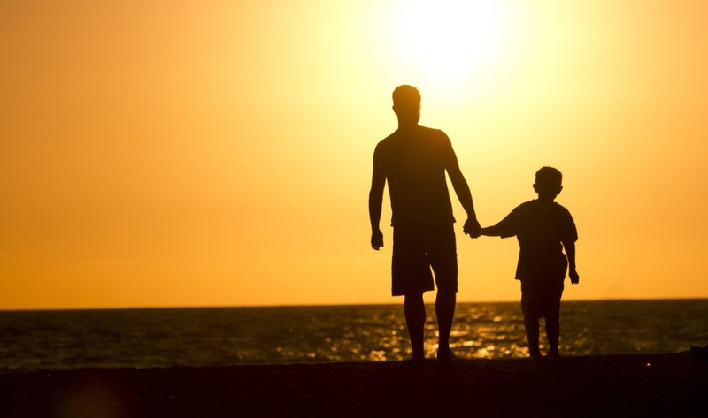 Nghe bạn nhận xét 1 câu về con trai, tôi phát hiện bí mật tày trời của vợ Nghe ban nhan xet 1 cau ve con trai, toi phat hien bi mat tay troi cua vo