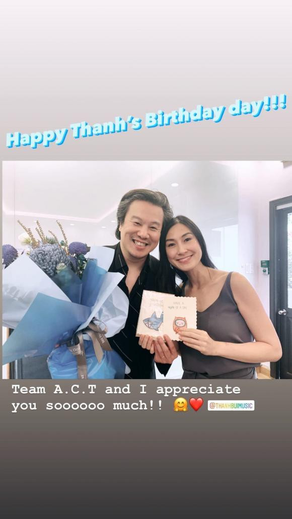 Bat ngo truoc dien mao gia nua cua Thanh Bui o tuoi 38