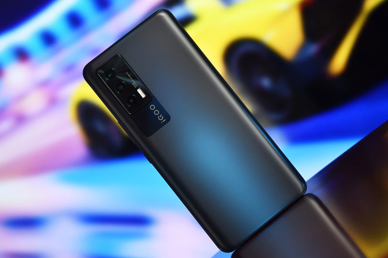 Cận cảnh Vivo iQOO Neo5 5G: Cấu hình ‘khủng’, màn hình 120Hz, sạc siêu tốc - Hình 8 Can canh Vivo iQOO Neo5 5G: Cau hinh ‘khung’, man hinh 120Hz, sac sieu toc-Hinh-8