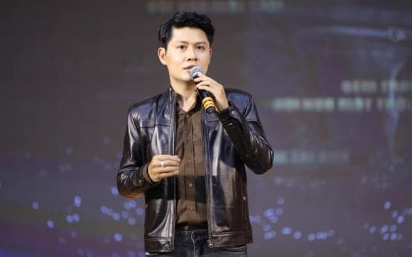 Doan tin nhan gay xon xao mang xa hoi giua Nguyen Van Chung va Nathan Lee-Hinh-6