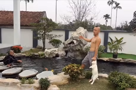 Anh em Tam Mao that su giau co nao?-Hinh-2