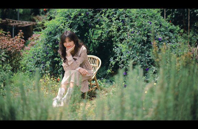 Dự định trong tương lai, Ngọc Huyền sẽ cố gắng trau dồi thật tốt bản thân cũng như kỹ năng chuyên môn. Ngoài ra, sẽ mở thêm một shop kinh doanh. Quan điểm của Ngọc Huyền là: “Sống để có thể khám phá được những thứ quanh ta. Sống để cố gắng thực hiện được ước mơ và cố gắng để có được hạnh phúc, báo hiếu với ba mẹ, những người đã nuôi nấng mình từ bé đến lớn như hiện tại”.