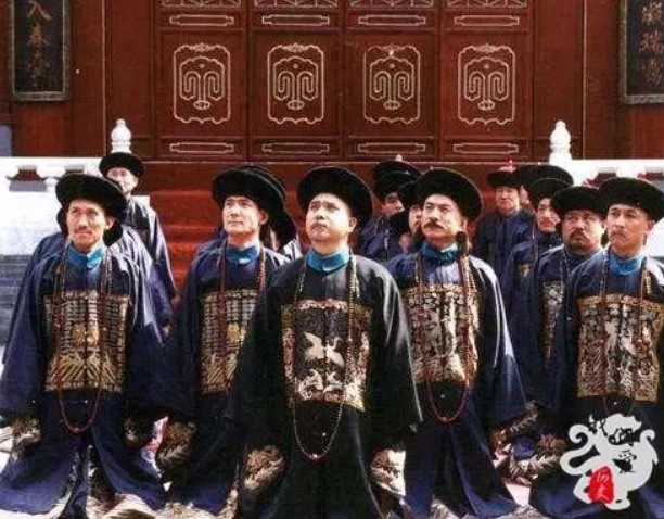 Vụ án đánh bạc chấn động Thanh triều Vu an danh bac chan dong Thanh trieu