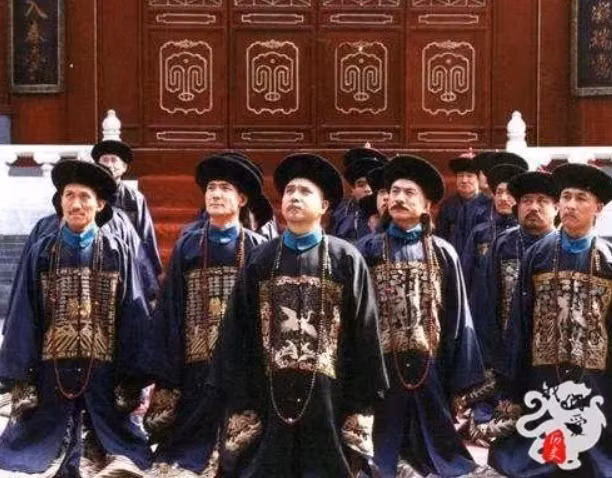 Vu an danh bac chan dong Thanh trieu