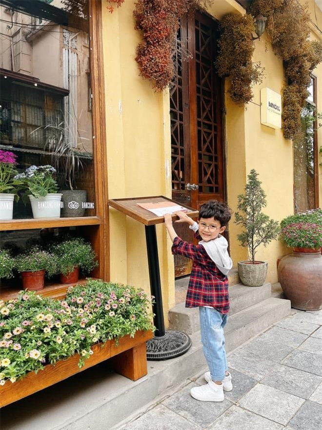 Con trai Huyền Lizzie càng lớn càng đẹp trai như hot boy ảnh 13 Con trai Huyền Lizzie càng lớn càng đẹp trai như hot boy ảnh 13