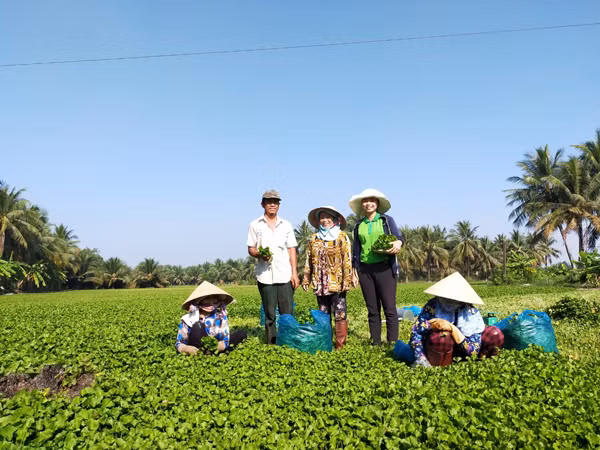 Khoi nghiep theo cach nay, 9x co doanh thu hang ty dong-Hinh-2