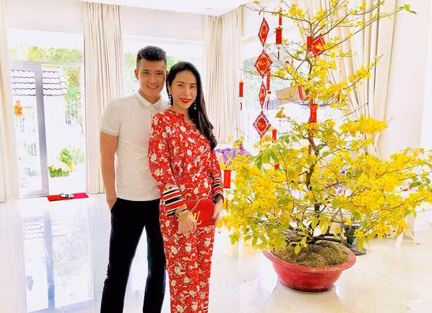 Bach dinh trong khu nha giau cua Thuy Tien - Cong Vinh-Hinh-6