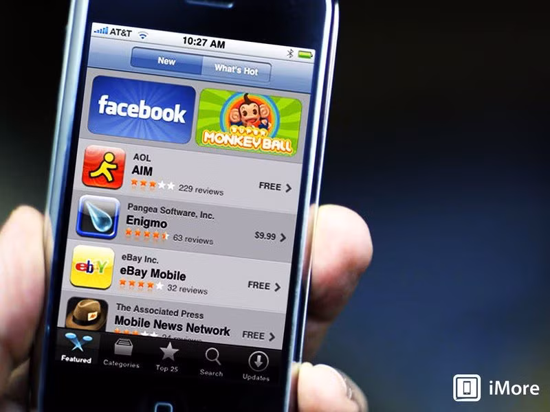 br/> Tháng 10/2007, Jobs tuyên bố với nhà phát triển Apple sẽ phát hành SDK cho iPhone vào tháng 2/2008. App Store đạt hơn 10 triệu lượt tải sau một tuần ra mắt, đạt mốc 50.000 ứng dụng trong năm đầu tiên và trở thành một phần quan trọng của hệ sinh thái Apple. Ảnh: iMore.