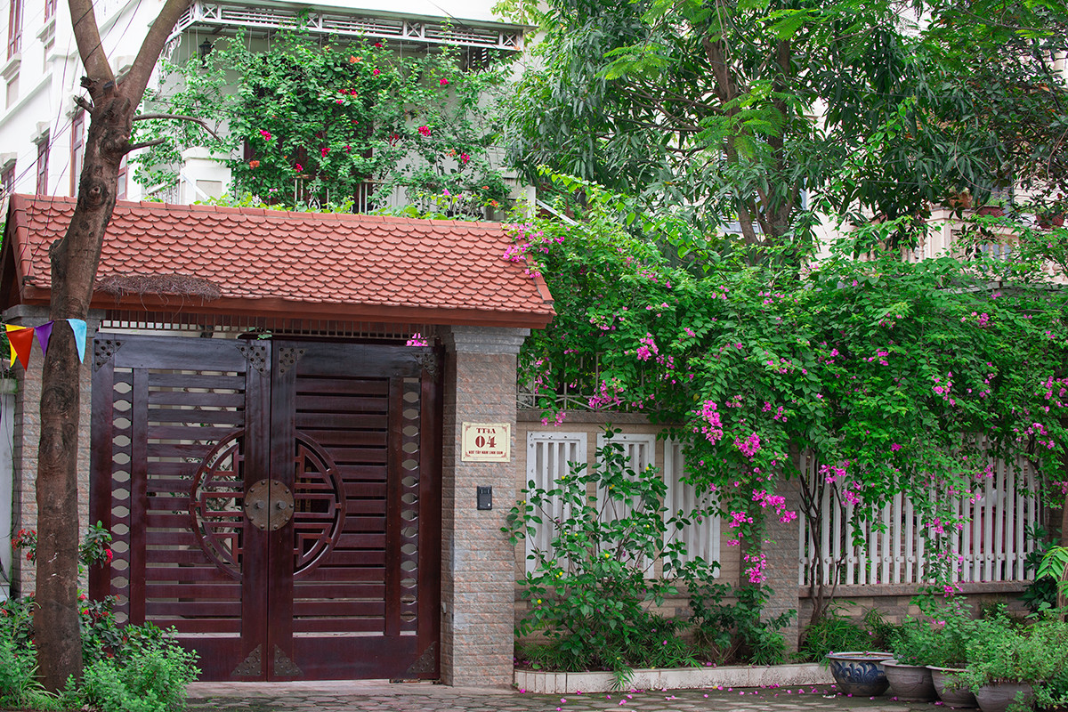 Ngôi nhà có mặt tiền hoa giấy cực lãng mạn khiến ai nhìn cũng mê - Hình 5 Ngoi nha co mat tien hoa giay cuc lang man khien ai nhin cung me-Hinh-5