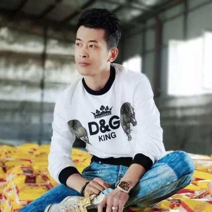 Ban hang livestream: Lam 1 ngay bang TTTM ban 1 nam-Hinh-3