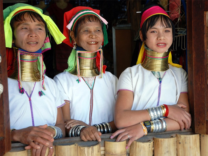 Những phong tục làm đẹp rùng rợn nhất trên thế giới ảnh 1 Những phong tục làm đẹp rùng rợn nhất trên thế giới ảnh 1