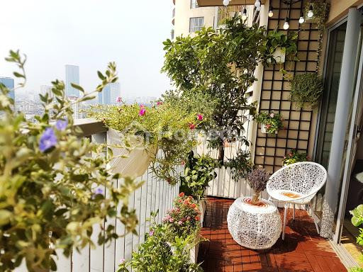 3 vat dat o ban cong pha hong phong thuy can nha-Hinh-3