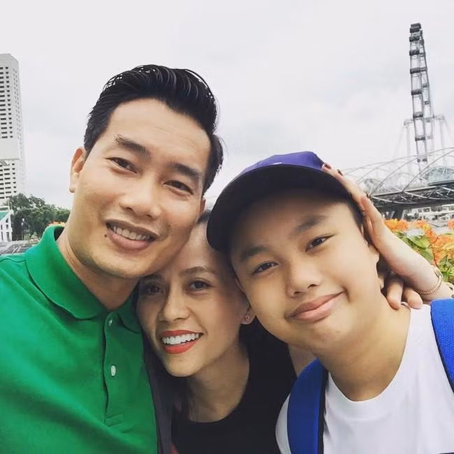 Nam MC quyen luc VTV bi con trai 17 tuoi 