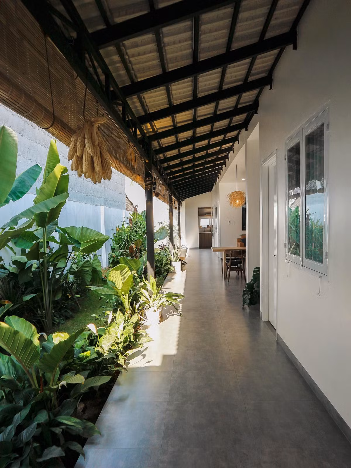 Con gai xay nha 1 ty tang bo me, khong dung cua van chong duoc trom-Hinh-6