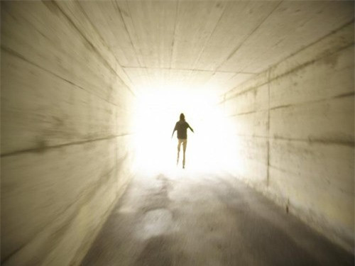 Giải mã ánh sáng trắng lúc lâm chung ảnh 2