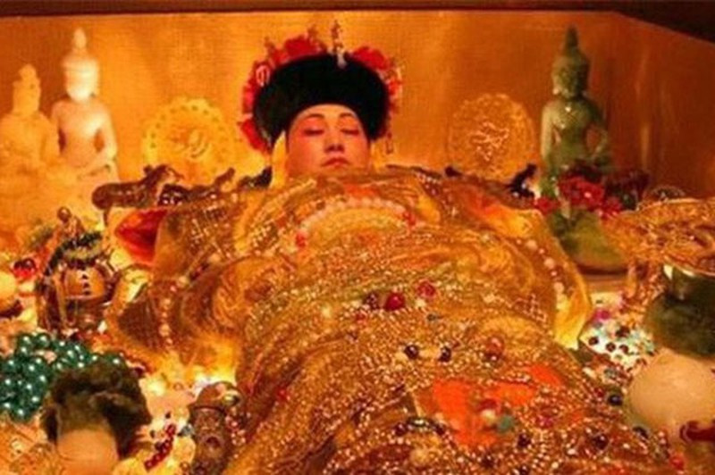 2 chuyện kỳ dị trong ngày đưa tang Từ Hi Thái hậu - Hình 3 2 chuyen ky di trong ngay dua tang Tu Hi Thai hau-Hinh-3