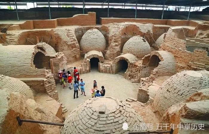 Phat hien lang mo nghin nam do so hon lang Tu Hi Thai hau