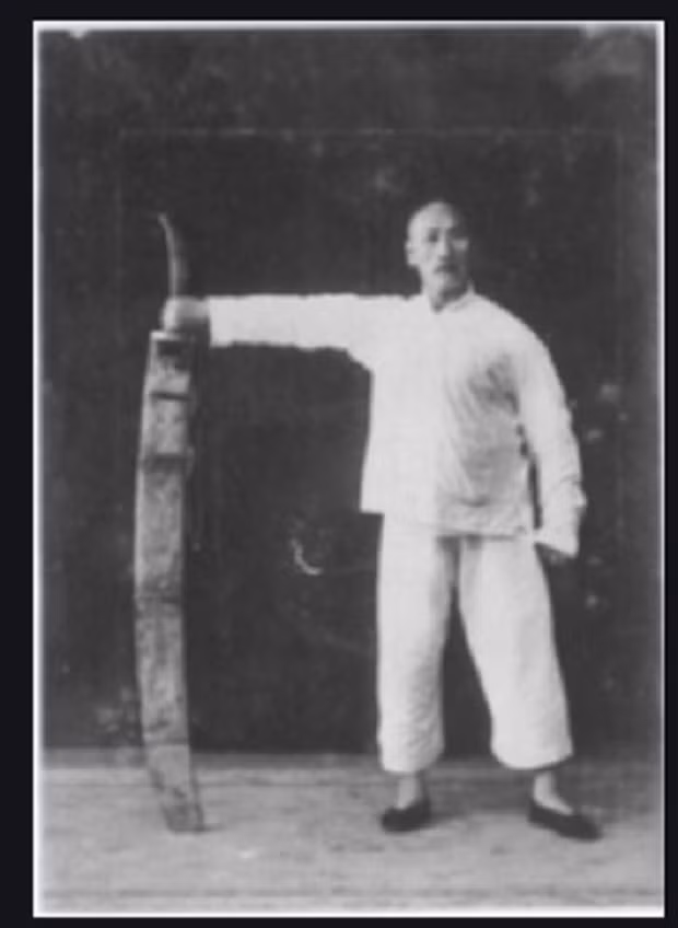 Đại cao thủ Võ Đang: 1 đòn đánh chết tướng cướp Dai cao thu Vo Dang: 1 don danh chet tuong cuop