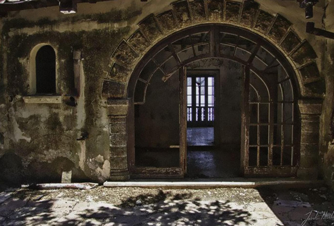 Dinh thu de nhat xa hoa cho tien khong ai muon mua-Hinh-7