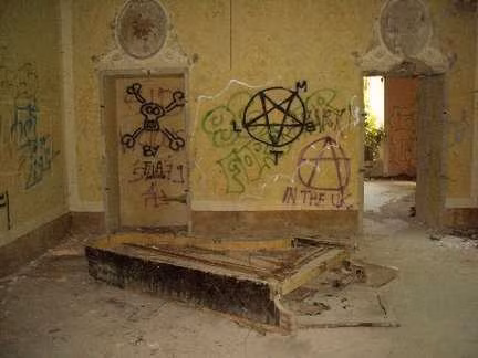 Dinh thu de nhat xa hoa cho tien khong ai muon mua-Hinh-5