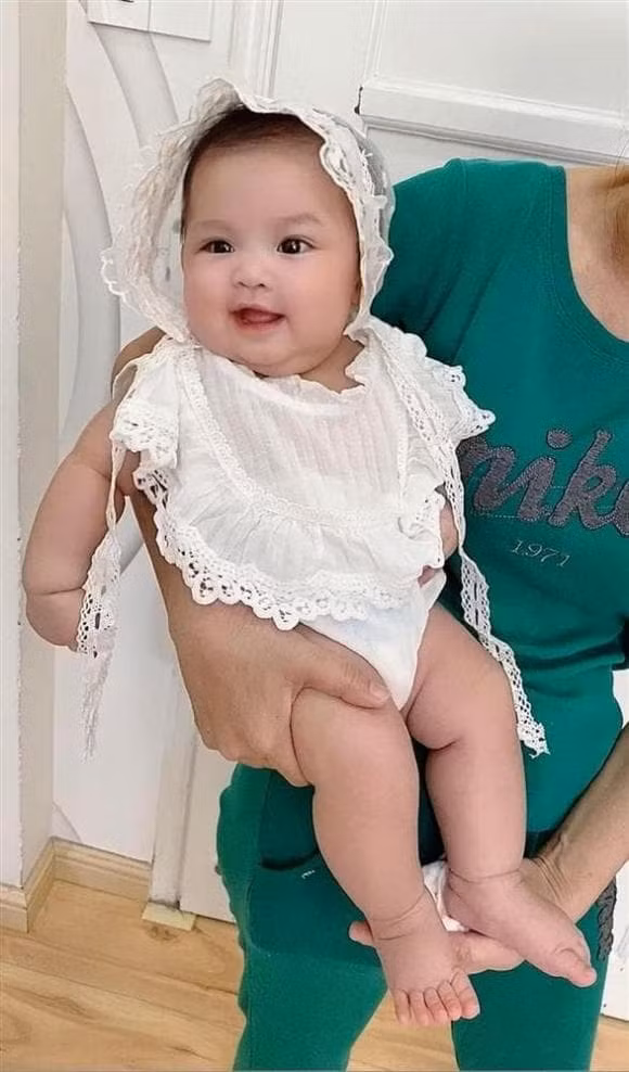 Hau sinh con, Vy Oanh gay sot khi khoe body cuc chuan-Hinh-4