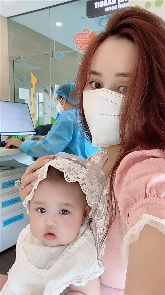 Hau sinh con, Vy Oanh gay sot khi khoe body cuc chuan-Hinh-5