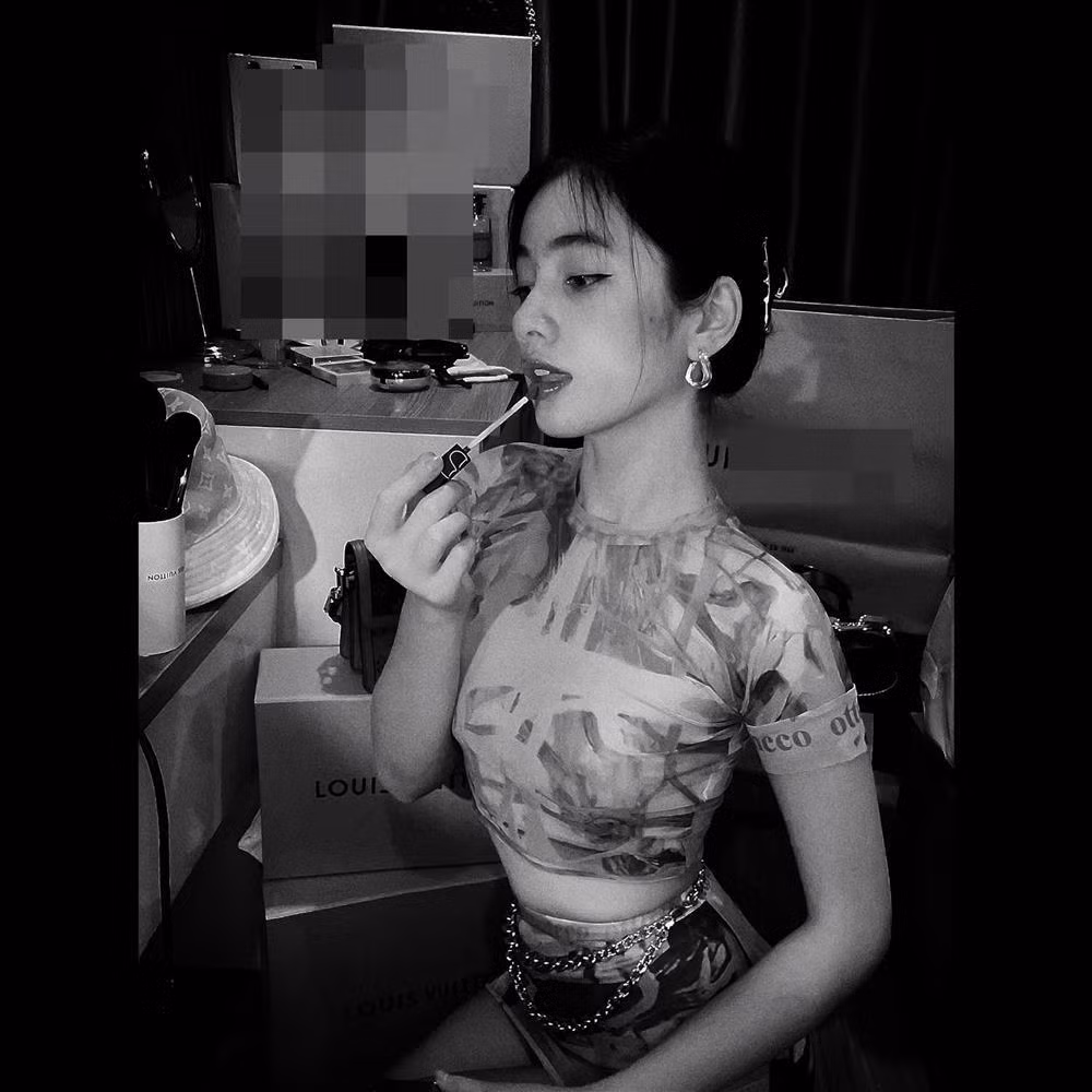 Tinh tin don cua chong cu Le Quyen bi hoi chuyen giuong chieu