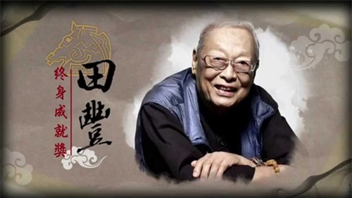 Bac thay phim vo thuat khien Ly Tieu Long, Thanh Long phai ne la ai?-Hinh-3