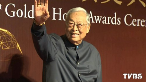 Bac thay phim vo thuat khien Ly Tieu Long, Thanh Long phai ne la ai?-Hinh-4