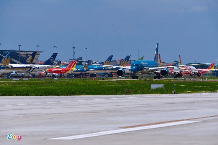 Theo báo cáo của ngành hàng không, tháng 7 vừa qua với các hãng hàng không Việt Nam khó khăn không kém tháng 4/2020, giai đoạn ảm đạm nhất của ngành trong năm 2020 khi dịch Covid-19 lần đầu bùng phát mạnh tại Việt Nam.