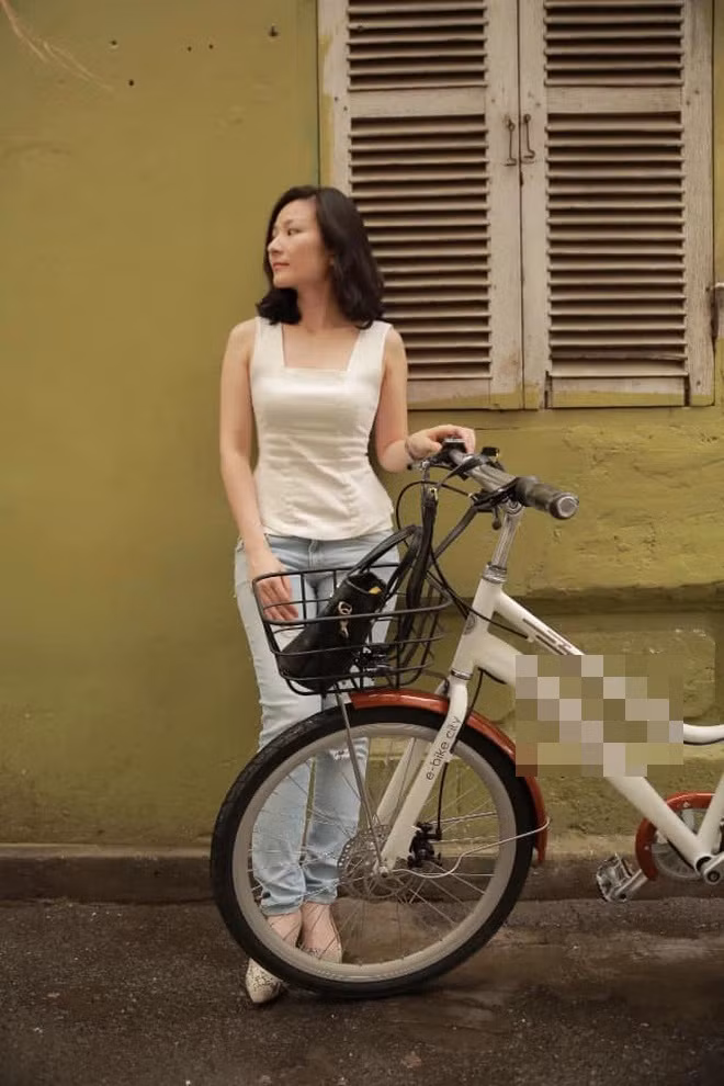 Nhan sac xinh dep cua CEO khien 