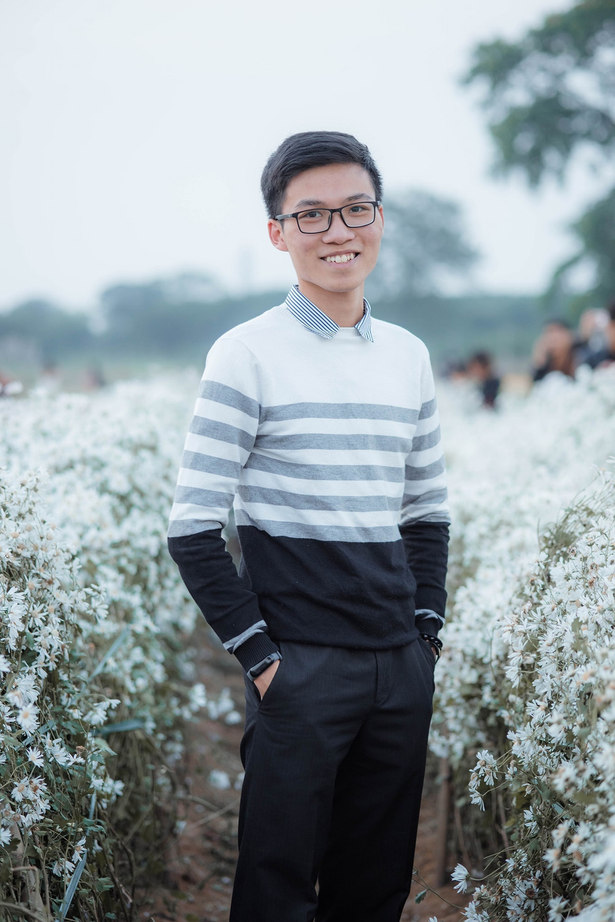 Chang trai pho nui danh thanh xuan de lam thien nguyen-Hinh-3