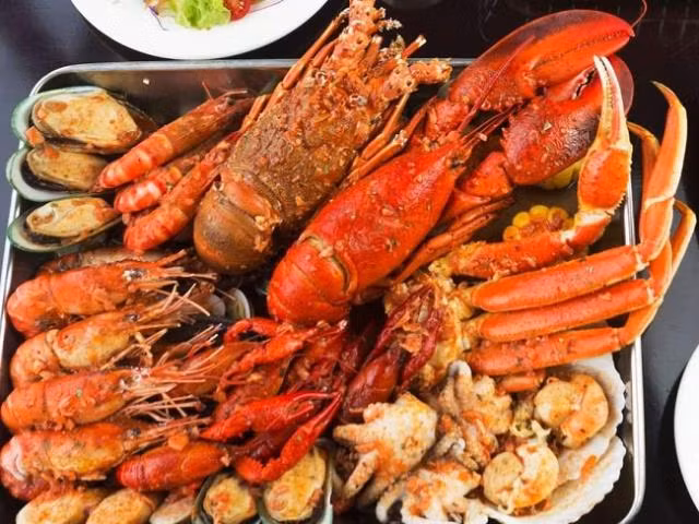 Thanh nien khoe manh bong suy than, mu mat vi an rau de qua dem-Hinh-2