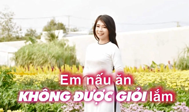 Lần đầu gặp, cô gái tiết lộ kỷ niệm đáng xấu hổ khi đi nhậu - Hình 2 Lan dau gap, co gai tiet lo ky niem dang xau ho khi di nhau-Hinh-2