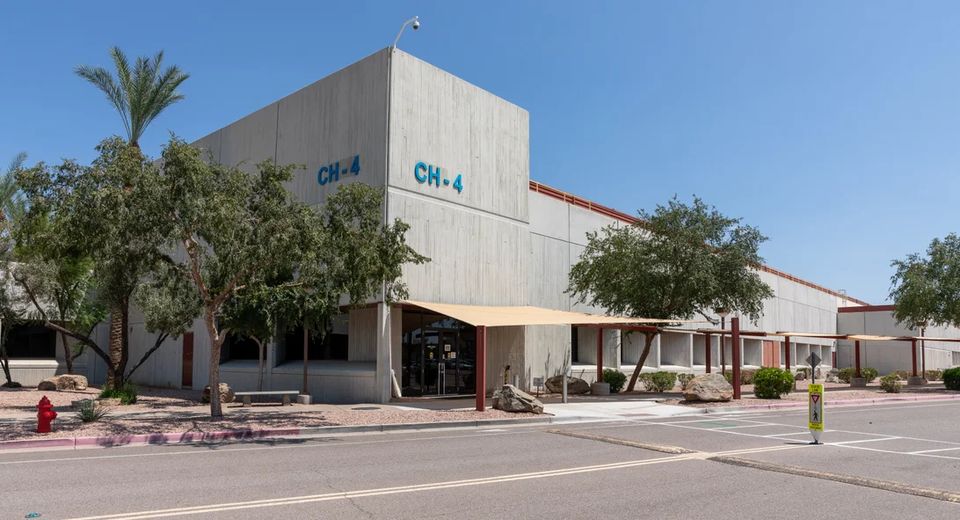 br/> Cơ sở CH-4 được Intel xây dựng năm 1980 để sản xuất chip 80286. Hiện tại, cơ sở này dùng cho bước đóng gói, ghép những chiplet lên bảng mạch để tạo ra bộ xử lý hoàn chỉnh.