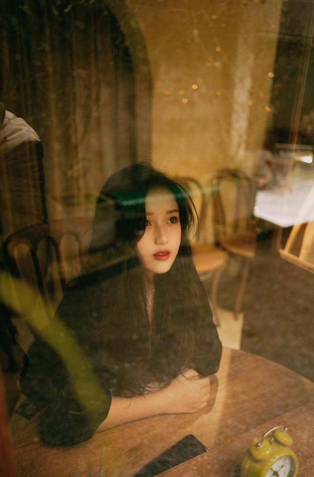 Cô giáo 9x dạy Vật lý xinh đẹp, nổi tiếng mạng xã hội ảnh 2