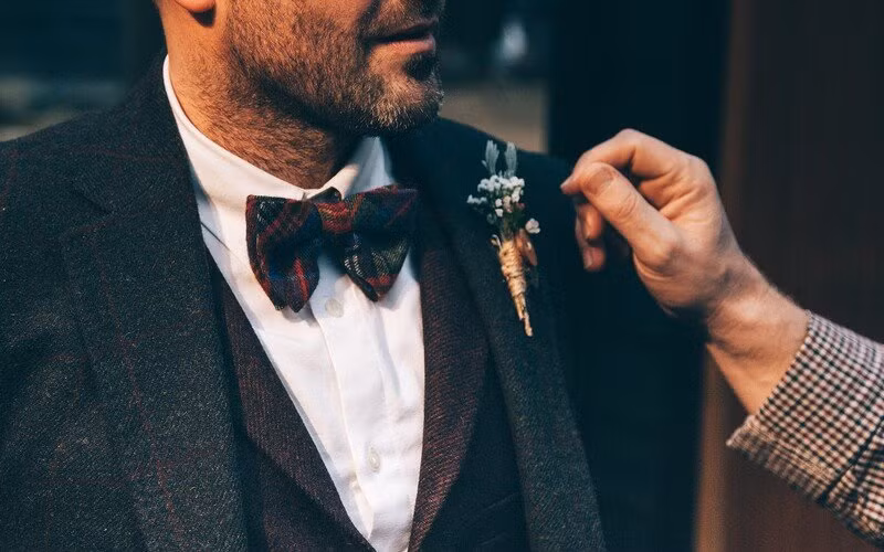 Dan ong co diem nay co may cung kho co tien do