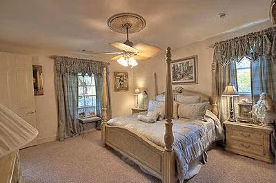 Dinh co hon 80 ty cua ong trum giau co tieng trong the gioi ngam-Hinh-7