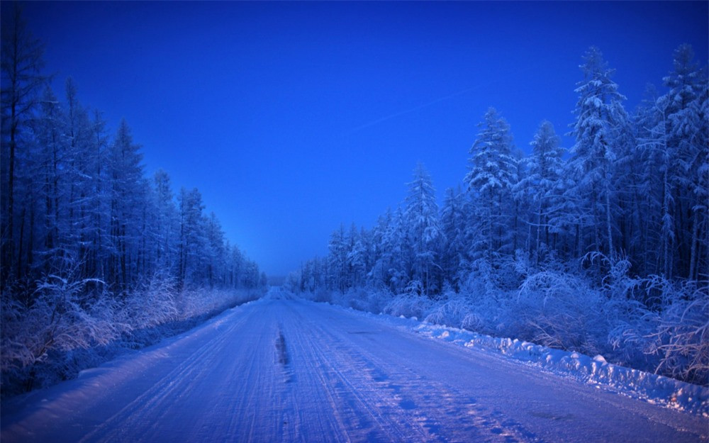 Oymyakon có nghĩa là “nguồn nước không đóng băng”, gần đây có 1 dòng suối nước nóng.