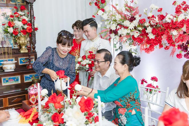 Hai chàng trai nên duyên từ cú tát trời giáng - Hình 5 Hai chang trai nen duyen tu cu tat troi giang-Hinh-5