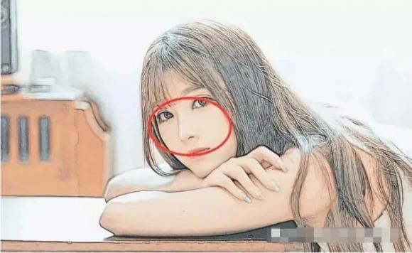 Bon guong mat phu nu 