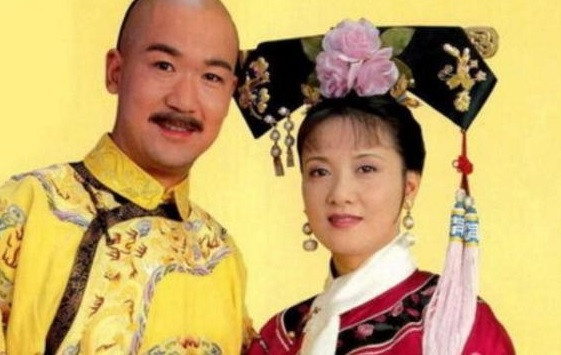 My nhan tu cung nu thanh sung phi, 50 tuoi van khien Khang Hy say dam