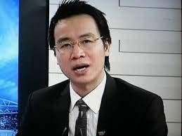 êm qua, trong trận tuyển Việt Nam gặp UAE tại vòng loại thứ 2 "World Cup 2022" khu vực châu Á, ngoài quan tâm đến diễn biến trên sân, fans Việt còn đặc biệt chú ý đến BLV Tạ Biên Cương. Bởi mỗi lần lên sóng, anh đều có phat ngôn mặn đừng hỏi khiến ai nghe xong cũng phải bật cười.