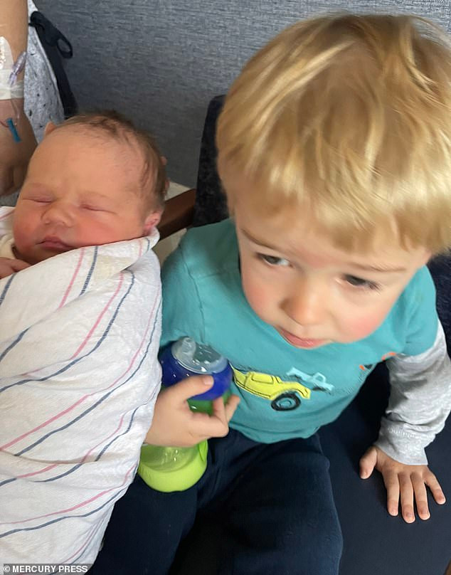 Me hai con quyet dinh thu tinh ong nghiem sinh con lai o tuoi U50-Hinh-10