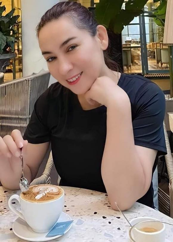 Voc dang cua Phi Nhung o nguong U50 khien ai nay deu bat ngua-Hinh-5